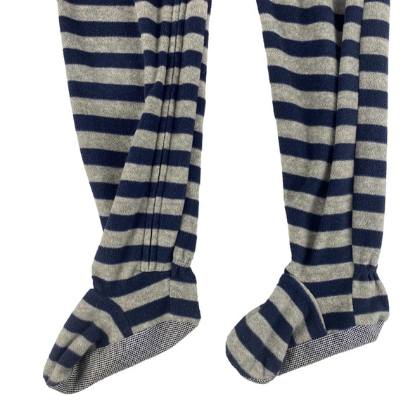 OshKosh Fleece Footed Pajamas - Size 5T - Picture 3 of 5